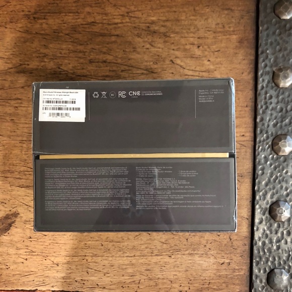 NWT Beats studio 3 wireless - Picture 6 of 6